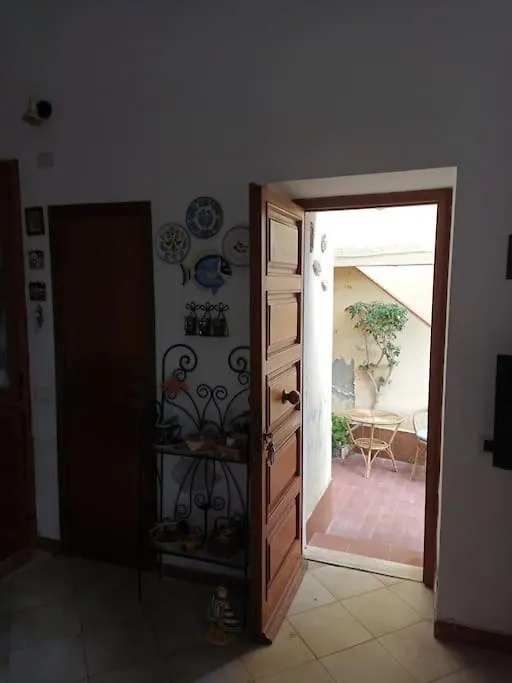 La Casa Dei Nonni Apartment Cavo 0*,  Italy